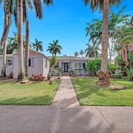 Casa a la venta en 900 Tyler St, Hollywood FL 33019