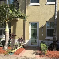 Apartamento a la venta en 965 SW 147th Ave # 2504, Pembroke Pines FL 33027