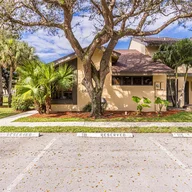 Casa a la venta en 8823 Cleary Blvd # 8823, Plantation FL 33324