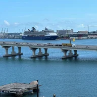 Apartamento a la venta en 555 NE 15th St # 11J, Miami FL 33132