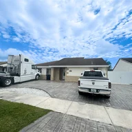 Casa a la venta en 20927 SW 124th Ave Rd, Miami FL 33177