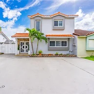 Casa a la venta en 8101 SW 149th Ave, Miami FL 33193