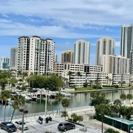 Apartamento a la venta en 500 Bayview Dr # 527, Sunny Isles Beach FL 33160