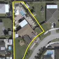 Casa a la venta en 11040 SW 217th Ter, Miami FL 33170