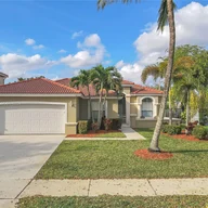 Casa a la venta en 19113 NW 23rd Ct, Pembroke Pines FL 33029