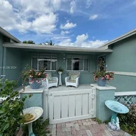 Casa a la venta en 7749 Harbour Blvd, Miramar FL 33023