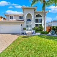 Casa a la venta en 10103 SW 166th Ct, Miami FL 33196