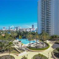 Apartamento a la venta en 21205 Yacht Club Dr # 901, Aventura FL 33180