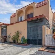 Apartamento a la venta en 818 W 38th Ter # 20, Hialeah FL 33012