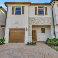 Casa a la venta en 10010 SW 231st Ln, Miami FL 33190