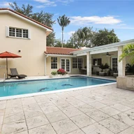 Casa a la venta en 15224 SW 80th Ave, Palmetto Bay FL 33157