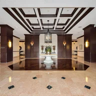 Apartamento a la venta en 3598 Yacht Club Dr # 702, Aventura FL 33180