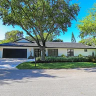 Casa a la venta en 13060 NW 1st St, Plantation FL 33325