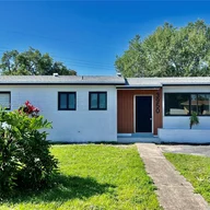 Casa a la venta en 3950 NW 168th Ter, Miami Gardens FL 33055