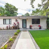 Casa a la venta en 70 NW 47th Ter, Miami FL 33127