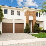 Casa a la venta en 15101 SW 177th Ter, Miami FL 33187
