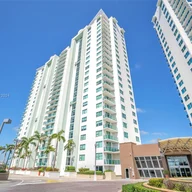 Apartamento a la venta en 2681 N Flamingo Rd # 906S, Sunrise FL 33323