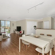 Apartamento a la venta en 1900 Van Buren St # 408B, Hollywood FL 33020