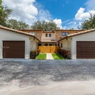 Casa a la venta en 12451 NW 3rd St # B3, Plantation FL 33325