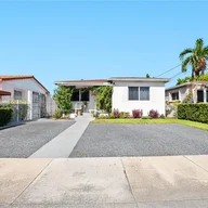 Casa a la venta en 5819 SW 4th St, Miami FL 33144