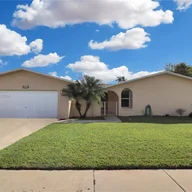 Casa a la venta en 16313 SW 103rd Pl, Miami FL 33157