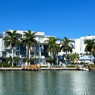 Casa a la venta en 155 N Shore Dr # 155, Miami Beach FL 33141