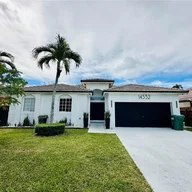 Casa a la venta en 14532 SW 160th Ct, Miami FL 33196