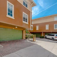 Casa a la venta en 2981 NE 185th St # 1805, Aventura FL 33180