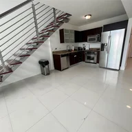 Apartamento a la venta en 41 SE 5th St # 2003, Miami FL 33131