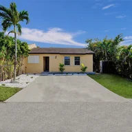 Casa a la venta en 3118 NW 204th Ln # 3118, Miami Gardens FL 33056