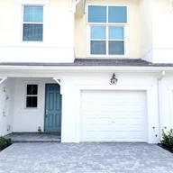 Casa a la venta en 587 Sanderling Cir # 0, Deerfield Beach FL 33442