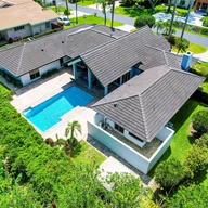 Casa a la venta en 10045 SW 124th St, Miami FL 33176