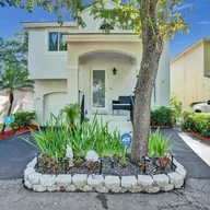 Casa a la venta en 9841 NW 9th Ct, Plantation FL 33324