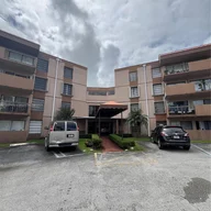Apartamento a la venta en 5800 SW 127th Ave # 2214, Miami FL 33183