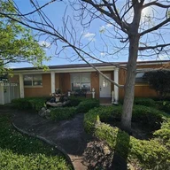 Casa a la venta en 4225 SW 87th Ave, Miami FL 33165