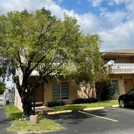 Casa a la venta en 9420 SW 170th St # 201, Palmetto Bay FL 33157