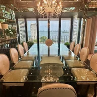 Apartamento a la venta en 11111 Biscayne Blvd # G, Miami FL 33181