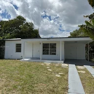 Casa a la venta en 5241 NE 2nd Ter, Oakland Park FL 33334