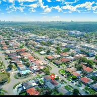 Casa a la renta en 5911 SW 6th St # 1, Miami FL 33144
