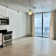 Apartamento a la renta en 690 SW 1st Ct # 1026, Miami FL 33130
