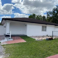 Casa a la venta en 20776 NW 41st Ave Rd, Miami Gardens FL 33055