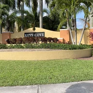Apartamento a la venta en 1666 SE 27th Ct # 100, Homestead FL 33035