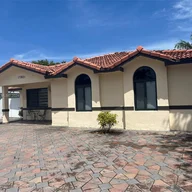 Casa a la venta en 17801 SW 114th Ave, Miami FL 33157
