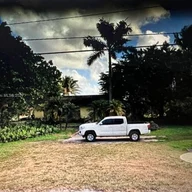 Casa a la venta en 12480 SW 47th St, Miami FL 33175