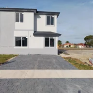 Casa a la venta en 22480 SW 124 CT # B, Miami FL 33170