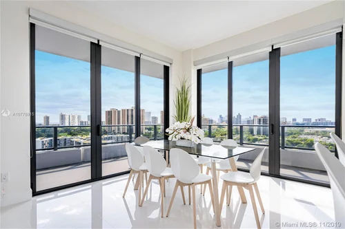 2960 NE 207th St # 1210, Aventura FL 33180