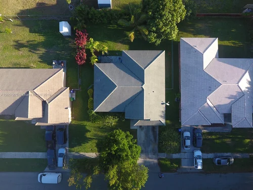 5220 NW 23rd St, Lauderhill FL 33313