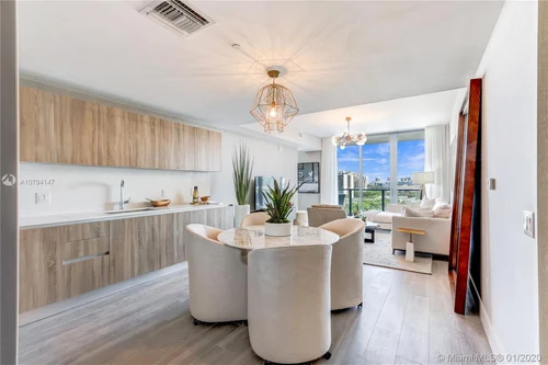 2960 NE 207th ST # 1212, Aventura FL 33180
