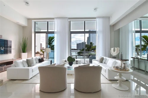 3300 NE 188th St # 109, Aventura FL 33180