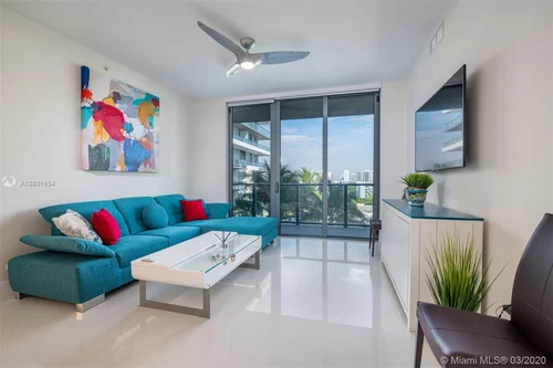 2960 NE 207th St # 715, Aventura FL 33180